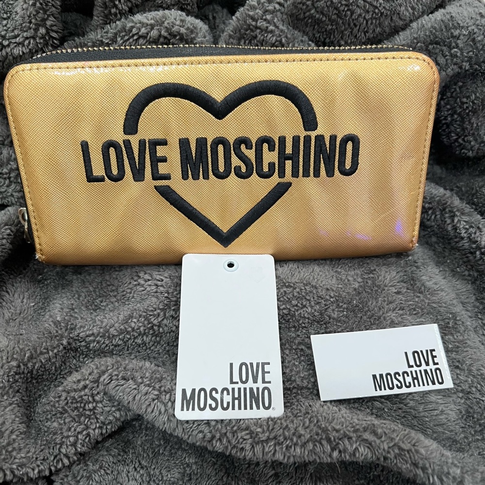 Love Moschino Long Wallet
